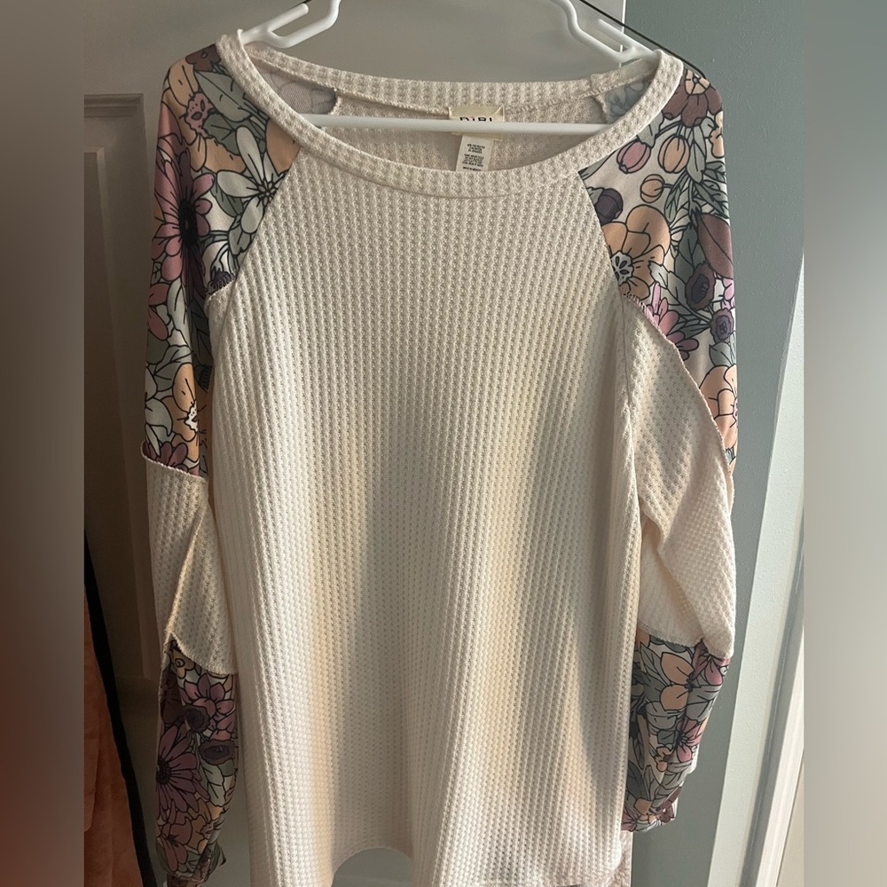 Brand new Bibi top